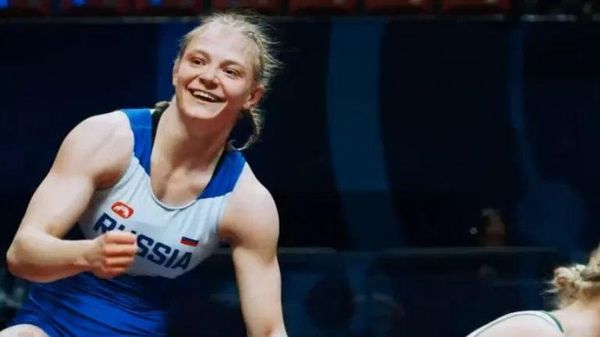 Atleta russa conquista o Campeonato Mundial Juvenil de Luta Esportiva Atleta russa conquista o Campeonato Mundial Juvenil de Luta Esportiva - Sputnik Brasil