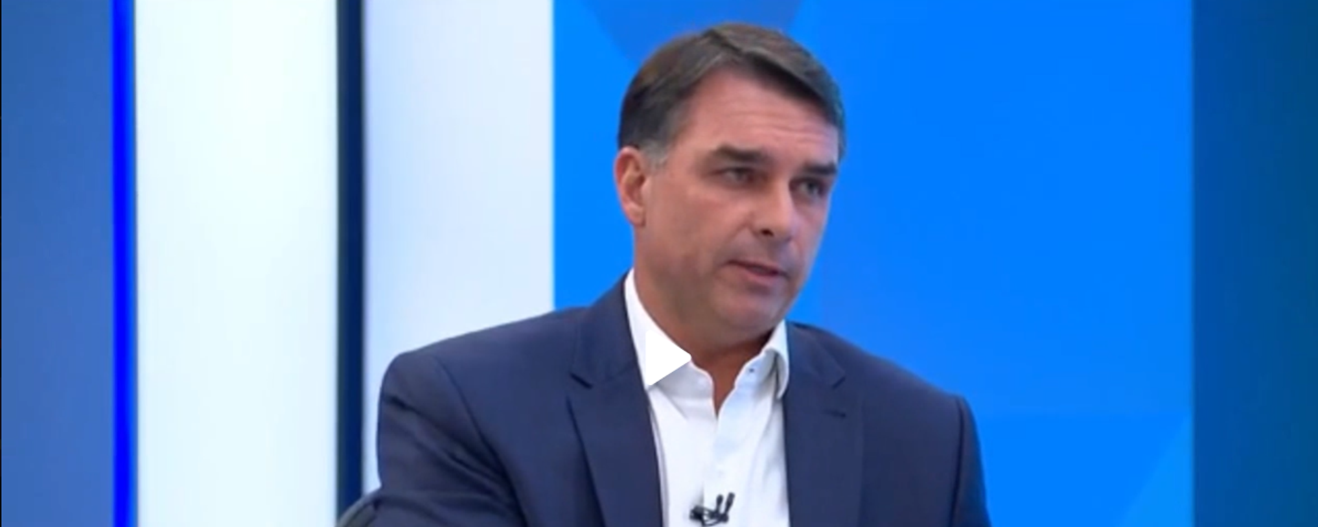 Flávio Bolsonaro durante sabatina na TV Globo. - Sputnik Brasil, 1920, 16.10.2026