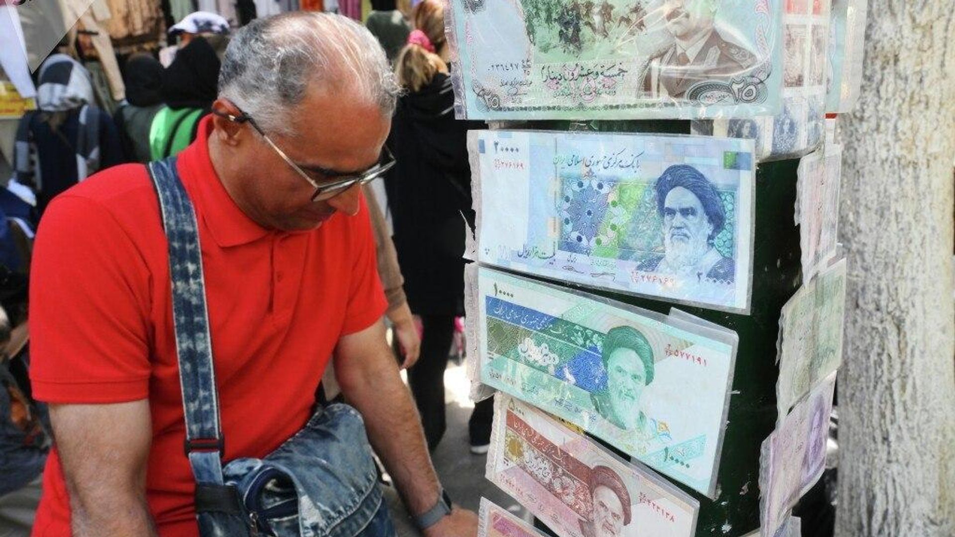 Reservas financeiras do Irã bastarão para anos de bloqueio dos EUA, diz chefe do Banco Central iraniano Reservas financeiras do Irã bastarão para anos de bloqueio dos EUA, diz chefe do Banco Central iraniano - Sputnik Brasil, 1920, 24.10.2026