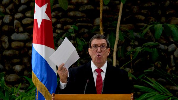 O ministro das Relações Exteriores Bruno Rodríguez durante coletiva de imprensa sobre os embargos dos Estados Unidos contra Havana, em 21 de outubro de 2026 - Sputnik Brasil