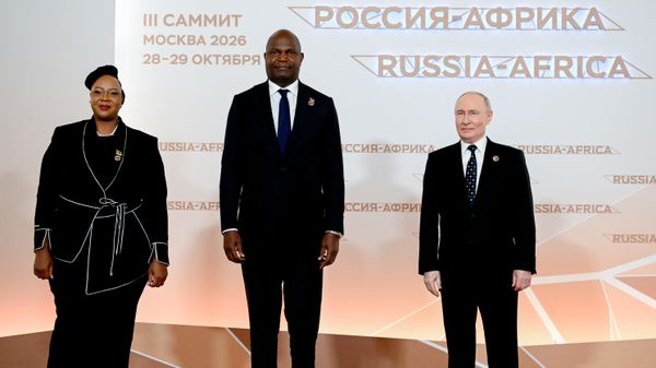 Cerimônia de boas-vindas oficial aos chefes de delegação na cúpula Rússia-África, realizada pelo presidente russo Vladimir Putin - Sputnik Brasil
