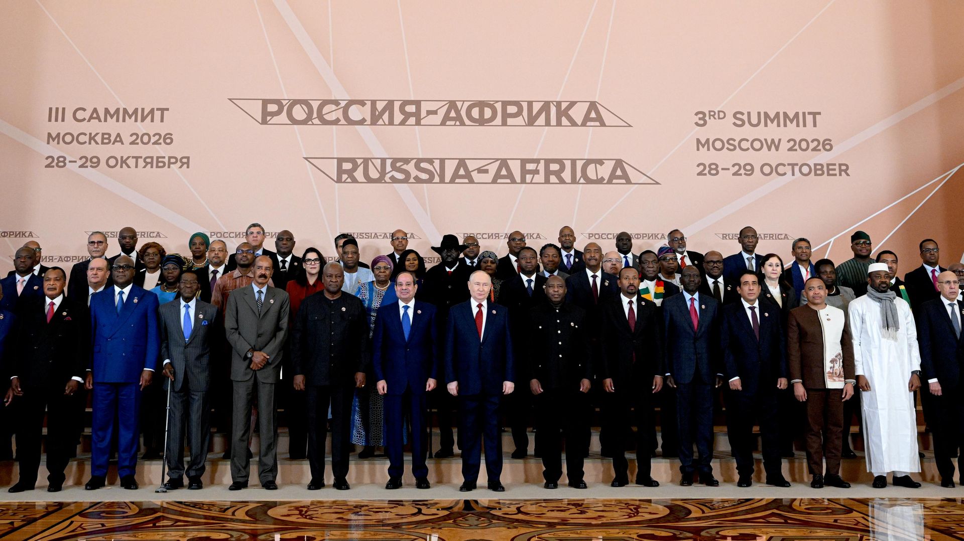 Fotografia conjunta dos participantes da Cúpula Rússia-África Fotografia conjunta dos participantes da Cúpula Rússia-África - Sputnik Brasil, 1920, 30.10.2026