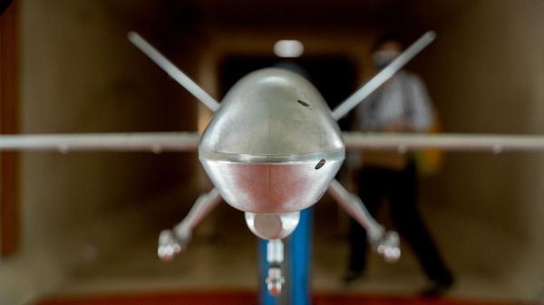 Um drone - Sputnik Brasil