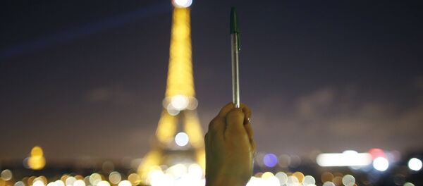 Torre Eiffel - Sputnik Brasil
