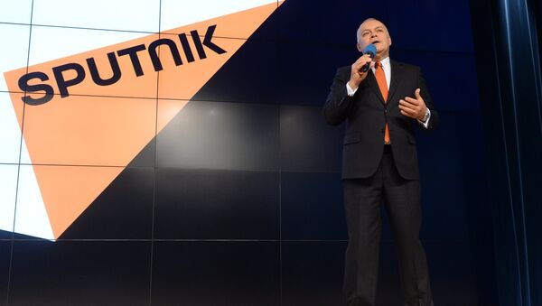 Dmitry Kiselev apresenta a agência e rádio Sputnik - Sputnik Brasil