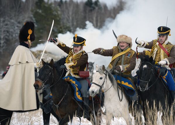 Reconstrução histórico-militar da guerra russo-napoleônica de 1812 - Sputnik Brasil