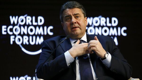 O ministro da Economia alemão Sigmar Gabriel fala no Fórum Econômico Mundial - Sputnik Brasil