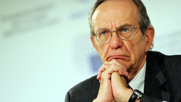 Ministro das Finanças da Itália, Pier Carlo Padoan - Sputnik Brasil