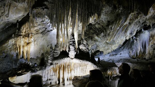 Grutas de Han, Bélgica - Sputnik Brasil