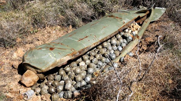 Bombas de fragmentação lançadas por aviões militares israelenses durante guerra entre o Hezbollah e Israel (foto de arquivo) - Sputnik Brasil