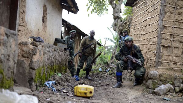 Soldados do Exército da República Democrática do Congo (RDC) durante operação contra rebeldes (foto de arquivo) - Sputnik Brasil