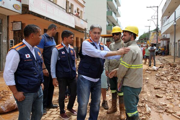 O governador de Minas Gerais, Fernando Pimentel (PT), visitou o local. - Sputnik Brasil