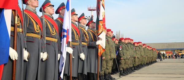 Batalhão da Polícia Militar regressou da Síria a Makhachkala, república de Daguestão - Sputnik Brasil