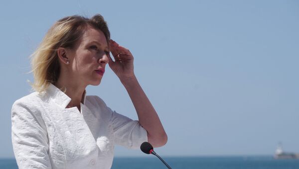 A representante oficial da chancelaria russa, Maria Zakharova, durante um briefing em Sevastopol - Sputnik Brasil