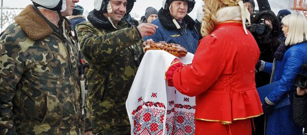 Encontro entre militares russos após regresso da Síria - Sputnik Brasil