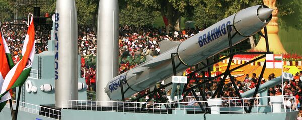 Mísseis Brahmos. - Sputnik Brasil
