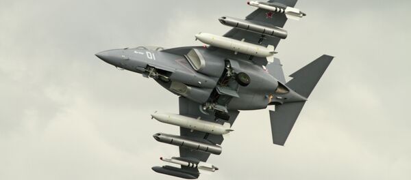 Avião de treinamento e combate Yak-130 Avião de treinamento e combate Yak-130 - Sputnik Brasil