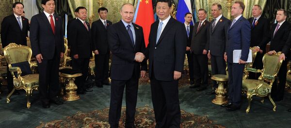 Presidente da Rússia Vladimir e presidente da China Xi Jinping em Moscou Presidente da Rússia Vladimir e presidente da China Xi Jinping em Moscou - Sputnik Brasil