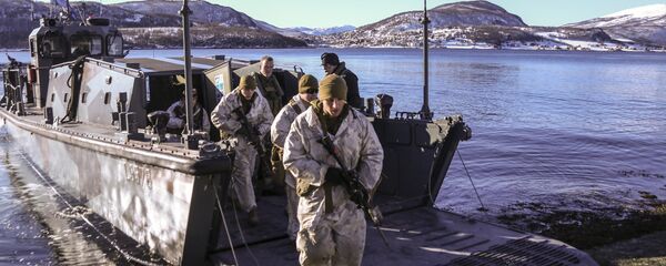 Fuzileiros navais dos EUA na Noruega participam dos exercícios Cold Response - Sputnik Brasil