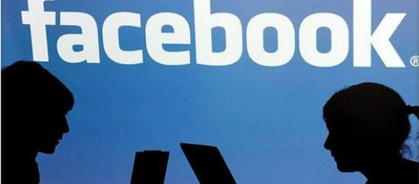 While sending a web link over Facebook Chat, a group of app developers noticed a curious amount of activity. - Sputnik Brasil