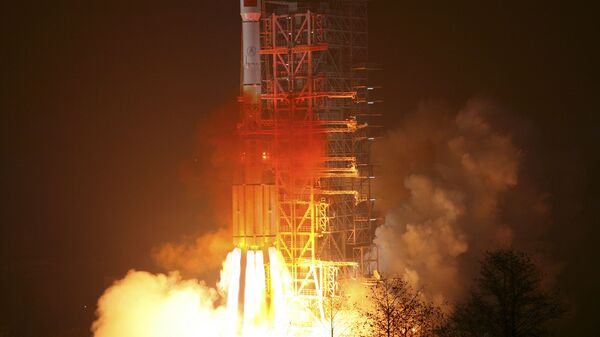 Lançamento do foguete Long March-3III com satélite chinês Beidou (foto de arquivo) - Sputnik Brasil