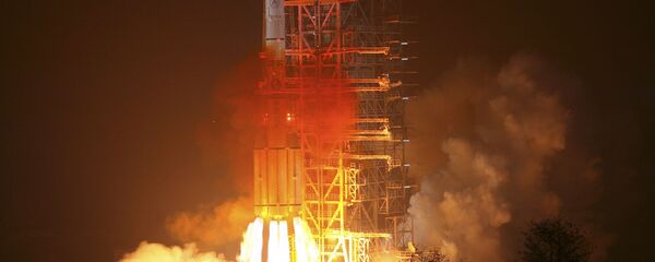 Lançamento do foguete Long March-3III com satélite chinês Beidou (foto de arquivo) - Sputnik Brasil