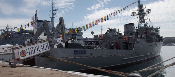 Navio ucraniano Chercasi no porto de Sevastopol (foto de arquivo) - Sputnik Brasil