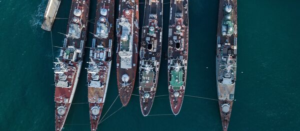 Navios ucranianos em Sevastopol, Crimeia, Rússia - Sputnik Brasil