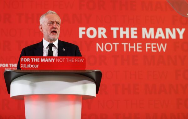 Esquerda britânica abre campanha com ataques à elite bilionária do Reino Unido - Sputnik Brasil