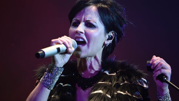 Irish singer Dolores O'Riordan of Irish band The Cranberries performs on stage during the 23th edition of the Cognac Blues Passion festival in Cognac. (File) - Sputnik Brasil