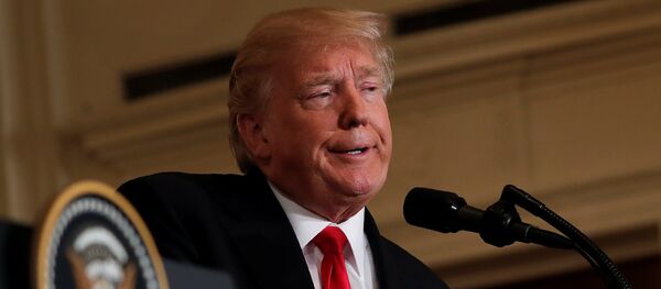 U.S. President Donald Trump answers a question during a joint news conference with Norwegian Prime Minister Erna Solberg at the White House in Washington, U.S., January 10, 2018 - Sputnik Brasil