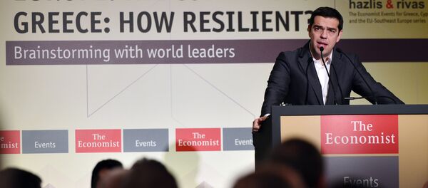 O primeiro-ministro grego, Alexis Tsipras, durante conferência realizada nesta sexta-feira (15) em Atenas - Sputnik Brasil