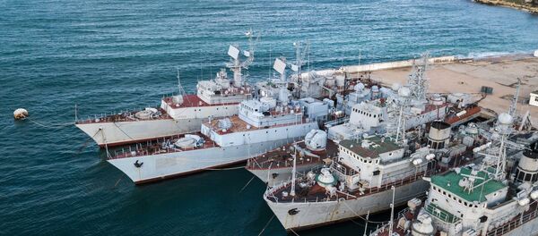 Военные корабли, принадлежащие Украине, в Крыму - Sputnik Brasil