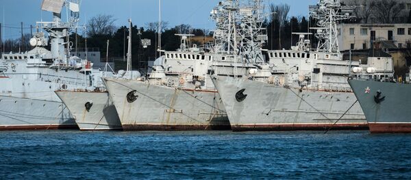 Navios ucranianos em Sevastopol, Rússia - Sputnik Brasil