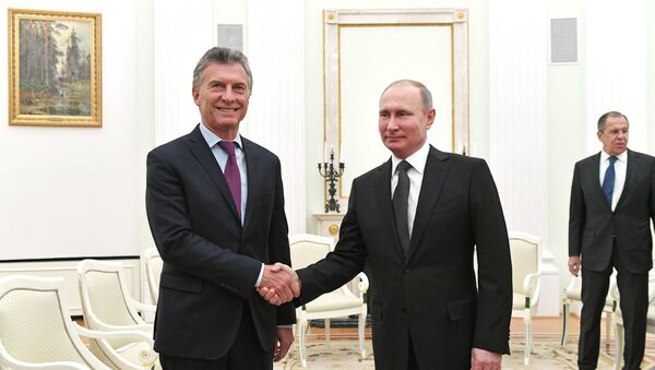 Presidente da Argentina, Mauricio Macri, e o presidente da Rússia, Vladimir Putin, 23 de janeiro de 2018 - Sputnik Brasil