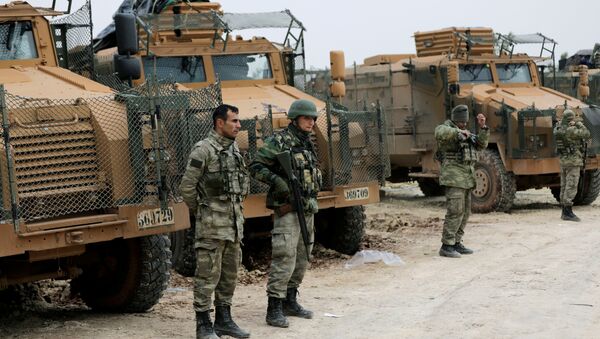 Forças turcas perto de Afrin, Síria, 22 de janeiro de 2018 - Sputnik Brasil