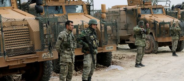 Forças turcas perto de Afrin, Síria, 22 de janeiro de 2018 - Sputnik Brasil