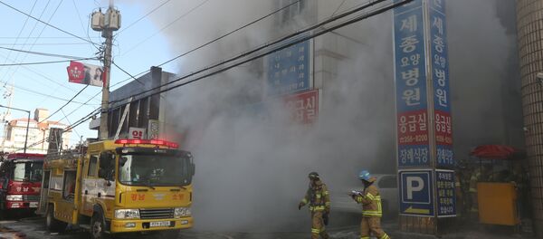 Incêndio em hospital de Miryang, Coreia do Sul. - Sputnik Brasil