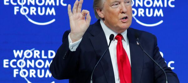 Presidente dos EUA, Donald Trump, durante discurso no âmbito do Fórum Econômico Mundial em Davos, Suíça, 26 de janeiro de 2018 - Sputnik Brasil