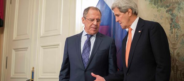 John Kerry e Sergei Lavrov em Munique, 7 de fevereiro de 2015 - Sputnik Brasil