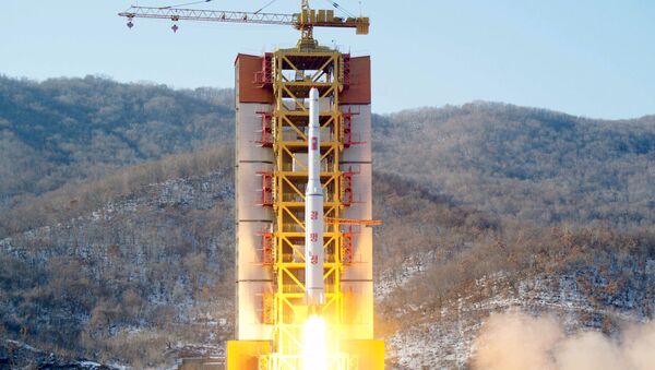 Lançamento de míssil de longo alcance no polígono de Sohae, Coreia do Norte (foto de arquivo) - Sputnik Brasil