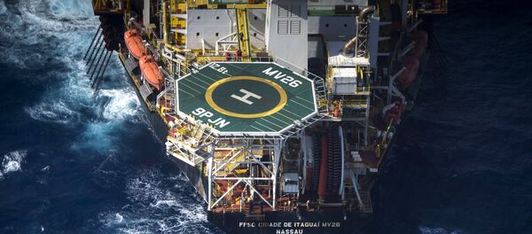 Produção do pré-sal em 2007 correspondeu a 50,7% de toda a extração de petróleo e gás do país - Sputnik Brasil