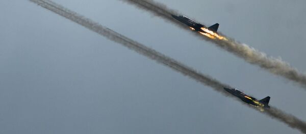 Su-25 jets during demo flights at the Russian stage of the Aviadarts-2015 Flight Skills Competition in Voronezh. - Sputnik Brasil