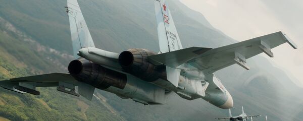 Caças russos Su-27 Caças russos Su-27 - Sputnik Brasil
