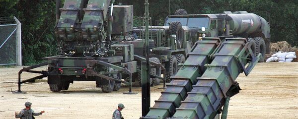 Lançadores de mísseis Patriot PAC-3 na base aérea norte-americana Kadena, Japão Lançadores de mísseis Patriot PAC-3 na base aérea norte-americana Kadena, Japão - Sputnik Brasil