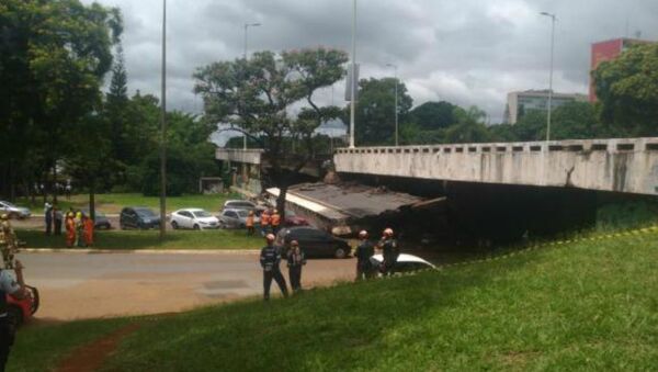 Desabamento ocorreu próximo ao meio-dia na área central de Brasília - Sputnik Brasil