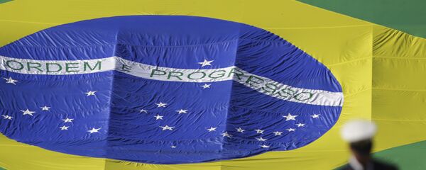 Bandeira do Brasil vista em 9 de junho de 2017 em Brasília Bandeira do Brasil vista em 9 de junho de 2017 em Brasília - Sputnik Brasil