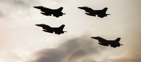 Caças F-16 - Sputnik Brasil