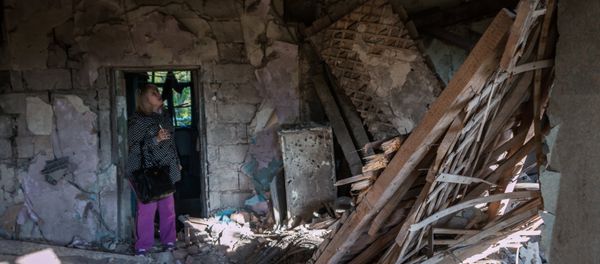 Donetsk está em ruínas após bombardeio de noite - Sputnik Brasil
