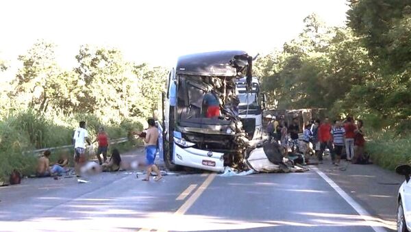 Acidente ônibus em Goiás - Sputnik Brasil